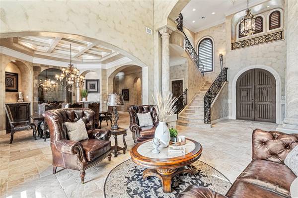 210 Costa Bella DR, Austin, TX 78734
