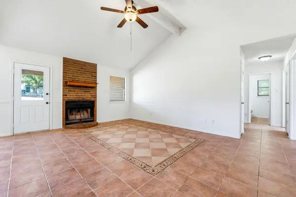 117 E Blancas DR, Copperas Cove, TX 76522