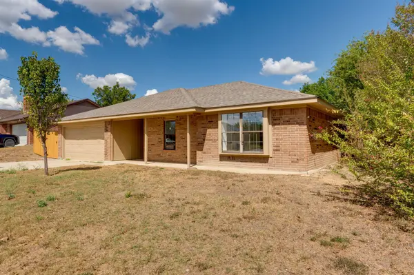 117 E Blancas DR, Copperas Cove, TX 76522