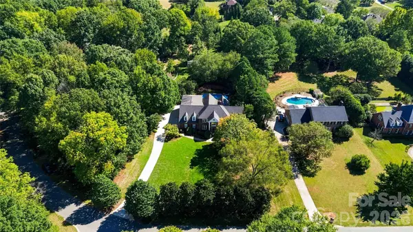 4301 Horseshoe BND, Matthews, NC 28104