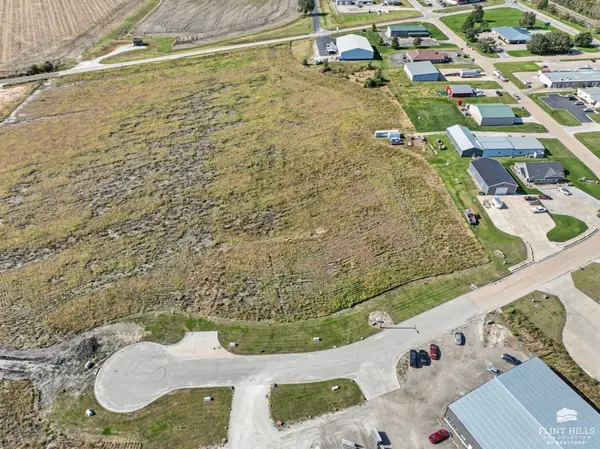 00000 Jesuit Ct CT, St. Marys, KS 66536