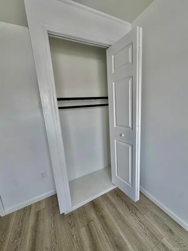 320 Jericho TPKE #2F, Floral Park, NY 11001