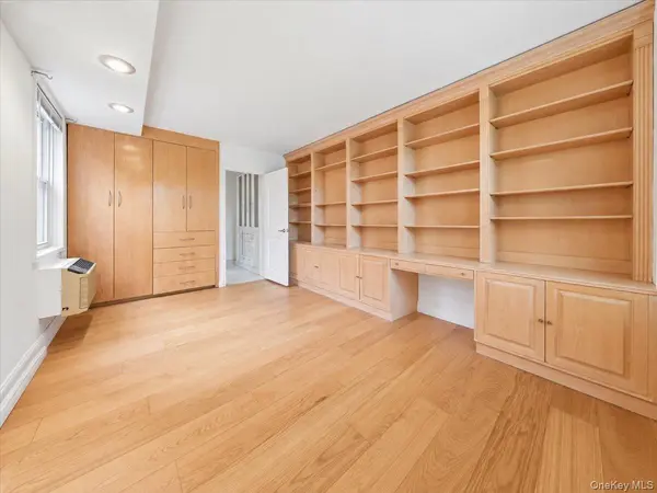 2575 Palisade AVE #1L, Bronx, NY 10463