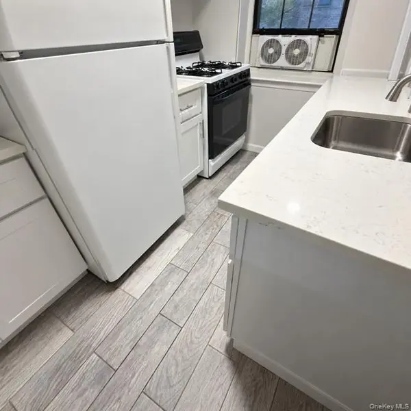 144-32 78th AVE #2F, Flushing, NY 11367