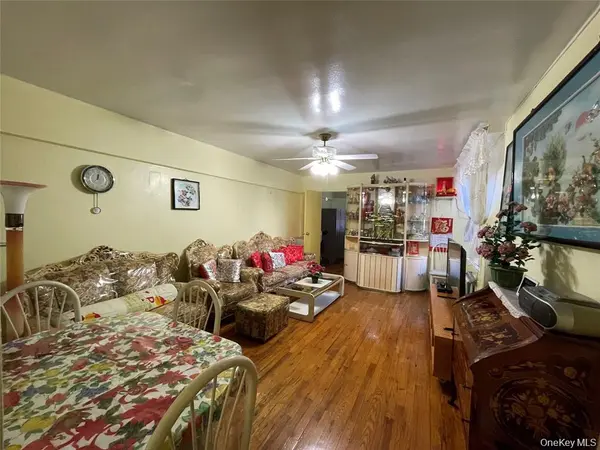 42-42 Colden ST #B21, Flushing, NY 11355