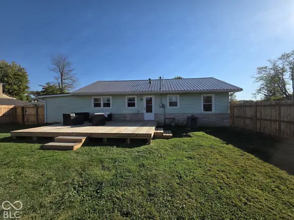 404 W Mulberry ST, Westport, IN 47283