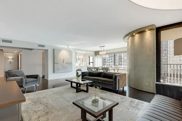 1501 N STATE Pkwy #12C, Chicago, IL 60610