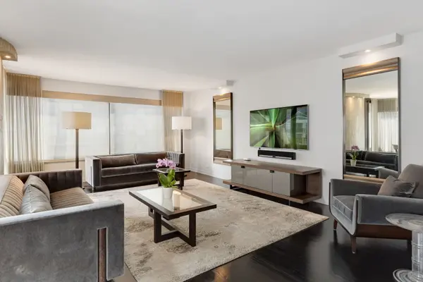 1501 N STATE Pkwy #12C, Chicago, IL 60610
