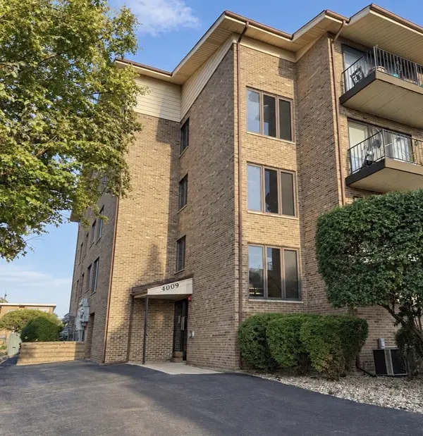 4009 W 93rd PL #4E, Oak Lawn, IL 60453