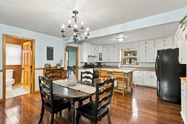 651 2nd ST S, Winsted, MN 55395