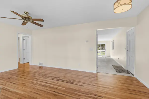 300 109th AVE NW, Coon Rapids, MN 55448