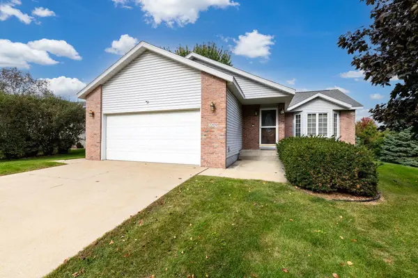 2209 58th ST NW, Rochester, MN 55901