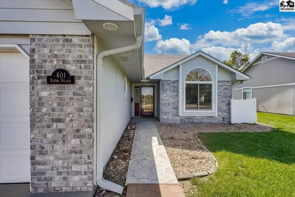 401 Kisiwa Village Rd, Hutchinson, KS 67502
