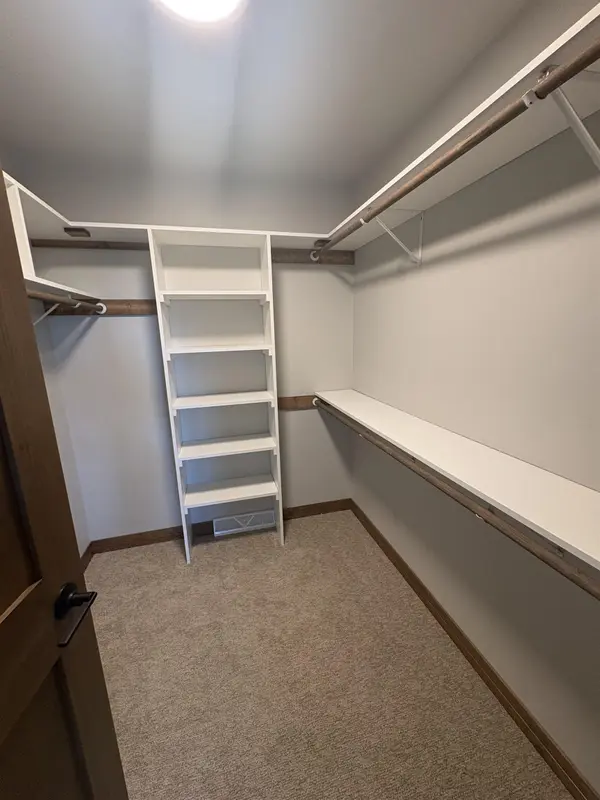 1104 PINECREST RD, Green Bay, WI 54313