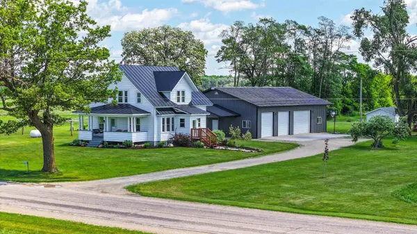 N1836 COUNTY ROAD A, Waupaca, WI 54981