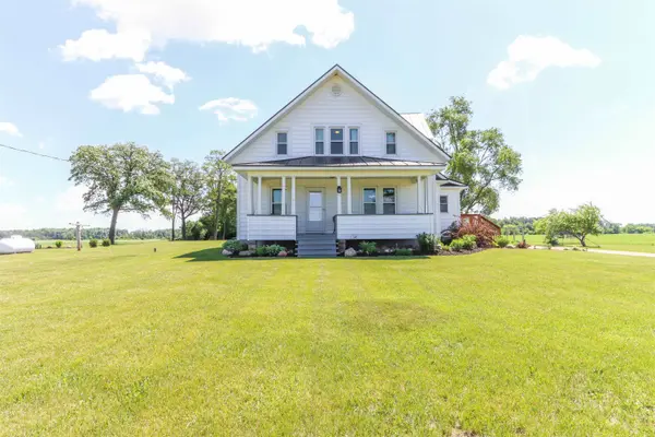 N1836 COUNTY ROAD A, Waupaca, WI 54981