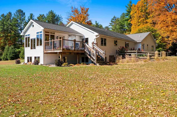 7722 COUNTY ROAD R, Suring, WI 54174-9458