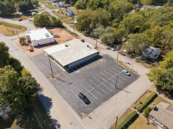 2000 S Main St, Columbia, TN 38401