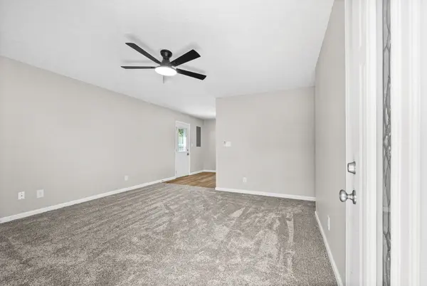 709 Mill Green Ct, Hopkinsville, KY 42240