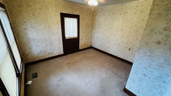 1210 Garton Rd, Burns, TN 37029