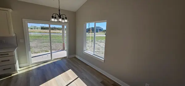 1630 Midway Ct., Valley Center, KS 67147