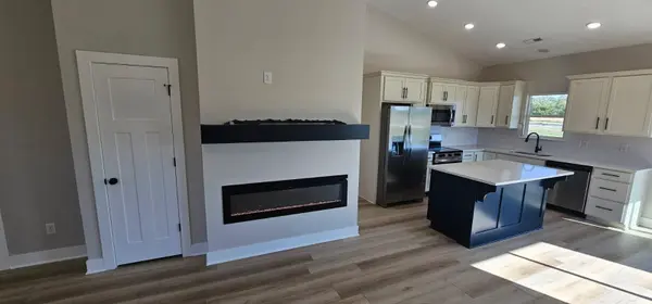 1630 Midway Ct., Valley Center, KS 67147