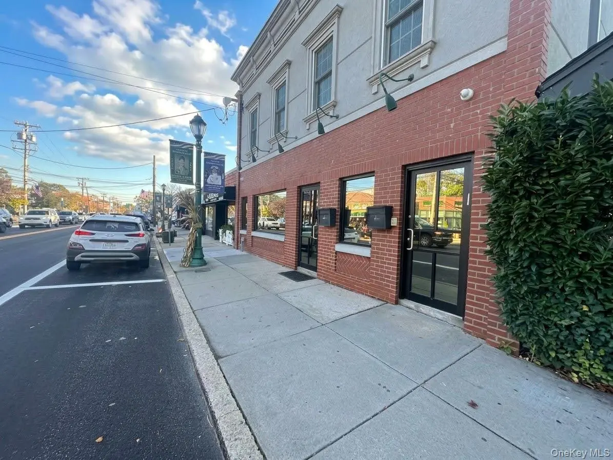 294 Hempstead AVE, Malverne, NY 11565