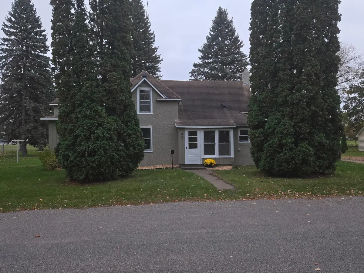 901 S 6th ST, Princeton, MN 55371