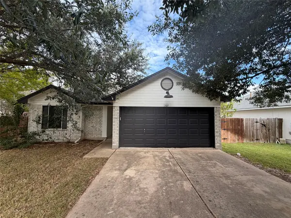 1305 Still Meadow DR, Leander, TX 78641