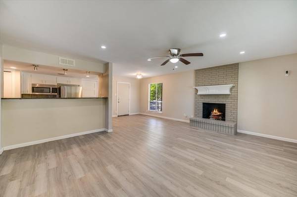 1813 Woodland Ave #B, Austin, TX 78741