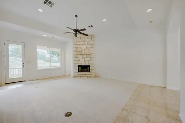 1049 Sunset Canyon DR S, Dripping Springs, TX 78620