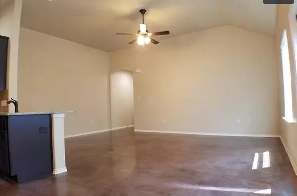 255 Joanne LOOP #B, Buda, TX 78610