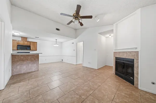1304 Zephyr LN, Round Rock, TX 78664