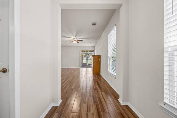 104 Honey Creek TRL, Georgetown, TX 78633