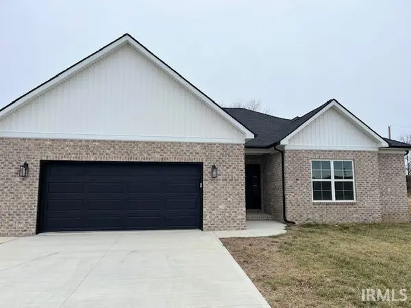 3557 Sand DR, Newburgh, IN 47630