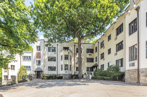 15 Beechtree #2C, Bronxville, NY 10708