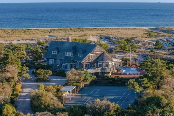 2040 Meadow LN, Southampton, NY 11968