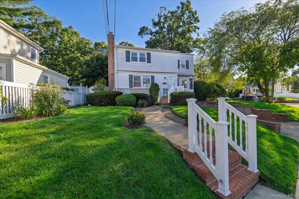 415 Whitehall ST, Lynbrook, NY 11563
