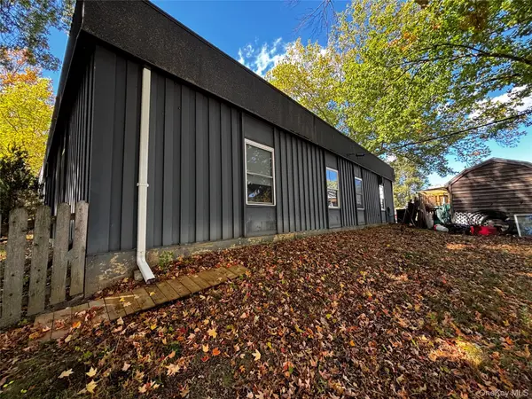12 Hanna LN, Beacon, NY 12508