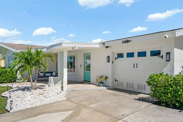 924 ARLINGTON RD, Palmetto, FL 34221