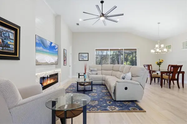 6514 OAKLAND HILLS DR, Lakewood Ranch, FL 34202