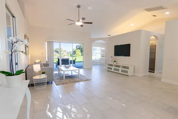 5809 GARDEN LAKES MAJESTIC, Bradenton, FL 34203