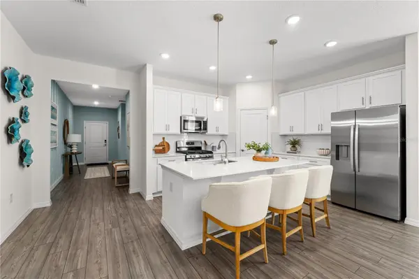 992 BANFF NE DR NE, Palm Bay, FL 32905