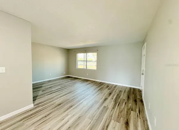 9005 TUDOR DR #H105, Tampa, FL 33615
