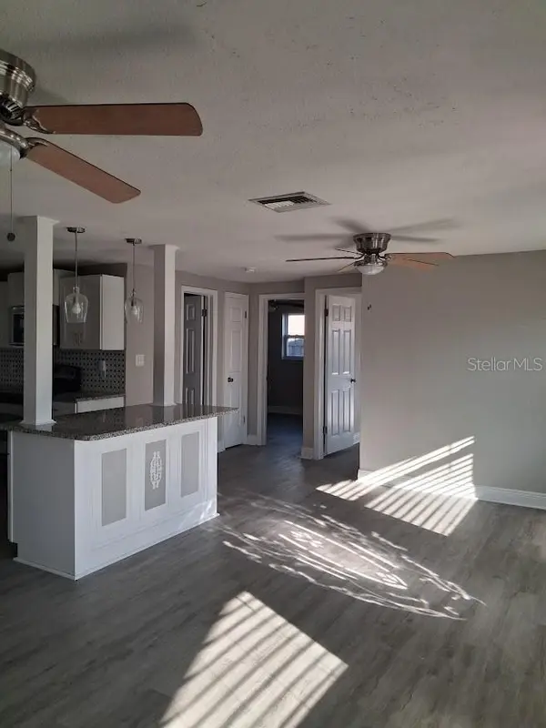 1051 MAYBURY DR, Holiday, FL 34691