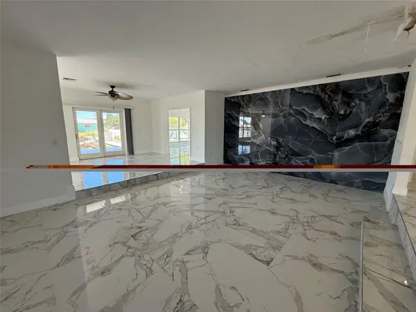13701 GARRIS DR, Hudson, FL 34667