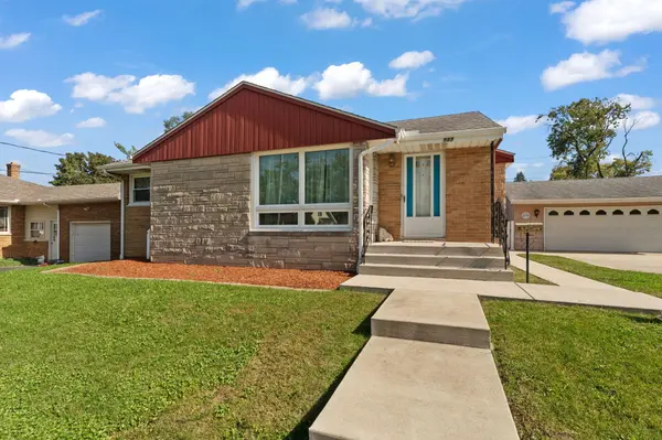 585 N Kelly Street, Hobart, IN 46342
