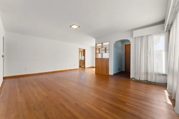 585 N Kelly Street, Hobart, IN 46342