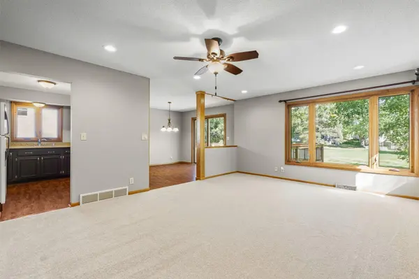 1719 Cudd CIR, Hudson, WI 54016