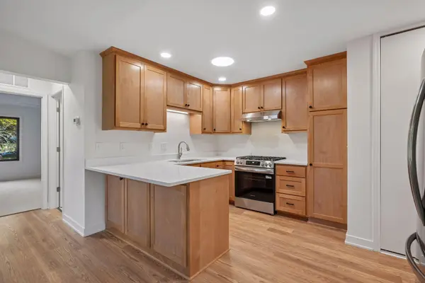 1031 Yuma LN N, Plymouth, MN 55447